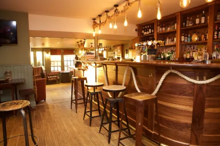 The Ship Inn Отели рядом с достопримечательностью «Elie Beach»