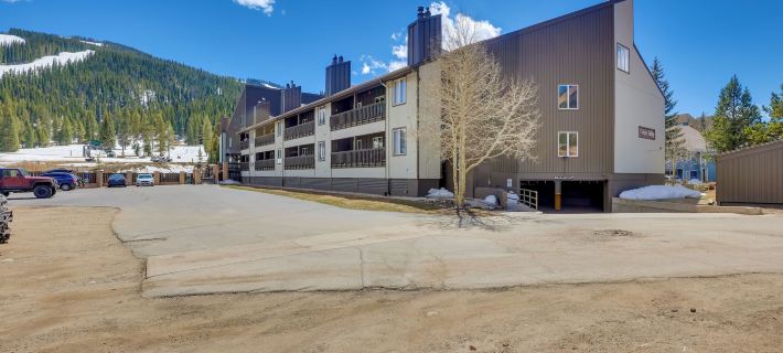 Copper Mtn Condo w/ Heated Pool: Ski-in/Walk-Out! Hoteles en Copper Mountain