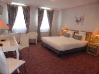 Logis - Hostellerie Saint-Louis & Restaurant Pauze Hotels in Esquelbecq