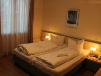 Land Gut Hotel Weisser Schwan Hotels in Zossen