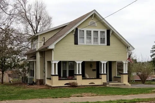 The Guest House - homestay
