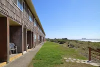 Silver Sands Hotels in Manzanita