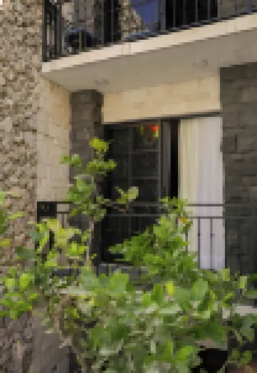 Mandarina's House Hotel