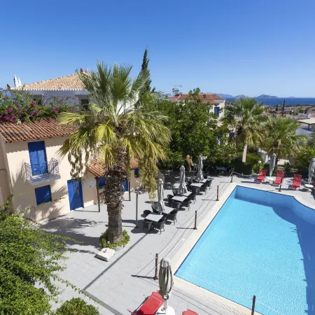 Vanas Apartments