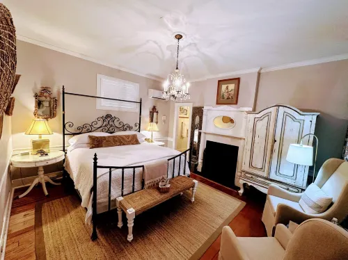 Bijou Boutique Inn