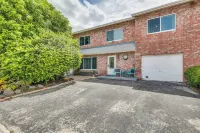 Sun-soaked Pompano Beach Home w/ Private Pool! - 2-Star