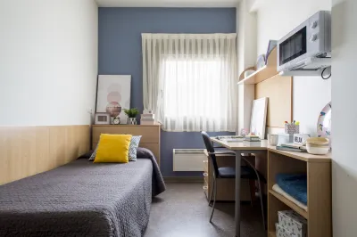 Residencia Universitaria Resa As Burgas Ξενοδοχεία στην πόλη 
