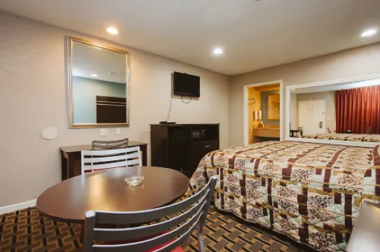 Regency Inn - Channelview