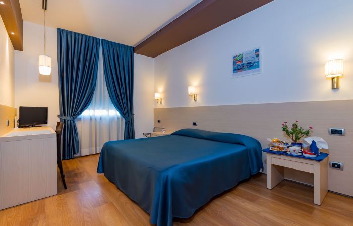 Sam Hotel