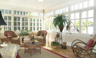 Alexander Mansion Bed & Breakfast
