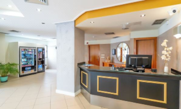 Hotel YIT Ciudad de Elche - Housity