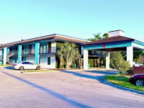 Eglin Extended Stay Hotel, a Howard Johnson by Wyndham Hotels in Niceville