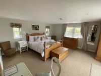 Farmhouse Hotels in Nefyn