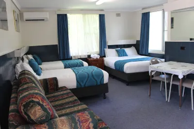 High Mountains Motor Inn Các khách sạn gần Logan Brae