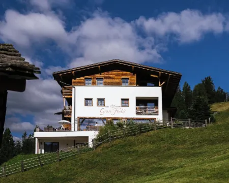 Alpine Hotel Gran Foda' Hotels in Mareo