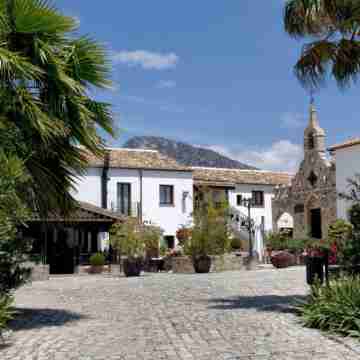 Cortijo Salinas Hotel Exterior