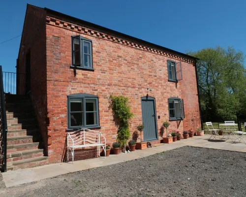 Granary 2 Hotels in Hereford