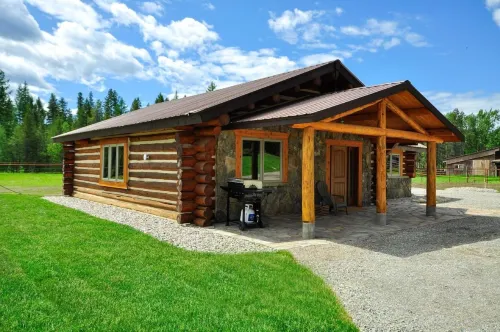 Glacier Homestead - balcony
