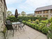 Hendoll Cottage 1 Отели в г. Fairbourne