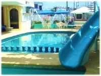Suites Angelopolis - مسبح