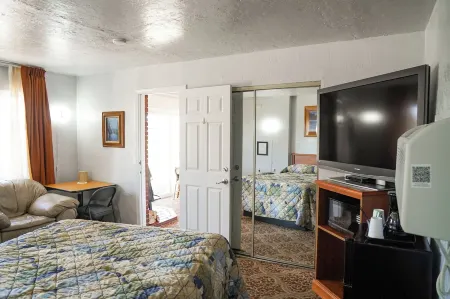 Swiss Holiday Lodge Отели в г. Дансмьюир