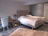 B&B des Heures Claires Hotels in Waterloo