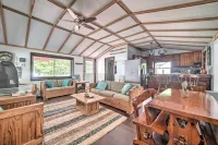 Jamestown Retreat w/ Hot Tub - Walk to Lake! - parking