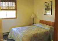 Lighthouse Cottages - Homestays