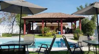 Finca la Virgen de Piedra - Pool