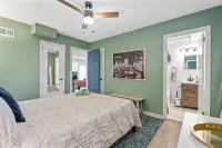 Modern 1BR Retreat Perfect for Long Term Stays Hotels near Party Room