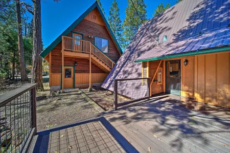 Hike & Fish, < 1 Mi to Trinity Lake: Rustic Cabin!