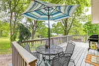 1 Mi to Table Rock Lake! Home w/ Water Views - Alojamientos