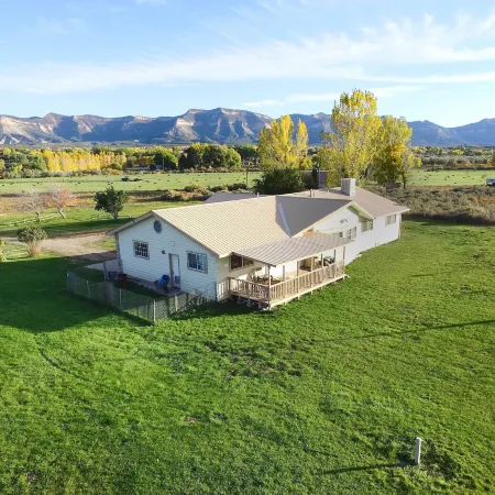 Cortez Retreat w/ Office & Stunning Mtn Views