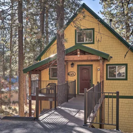 Close to Donner Lake and Skiing Truckee Getaway