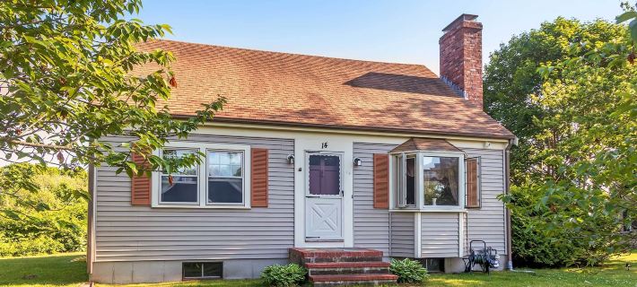 Walk to Beach and Main St Dog-Friendly Cape Cod Gem Hotels in Yarmouth