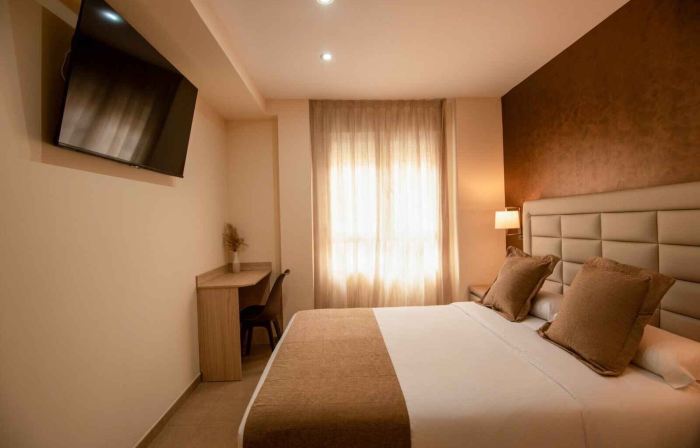 Agora Hostal