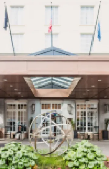 The Lindy Renaissance Charleston Hotel