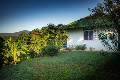 Casa Laureles Hotel a 