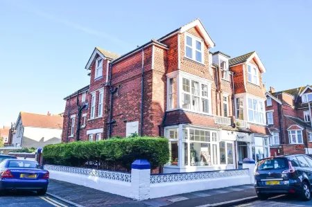 Eastbourne Reymar Отели рядом с достопримечательностью «Нешнел Траст - Берлинг Гэп энд Севен Систерс»