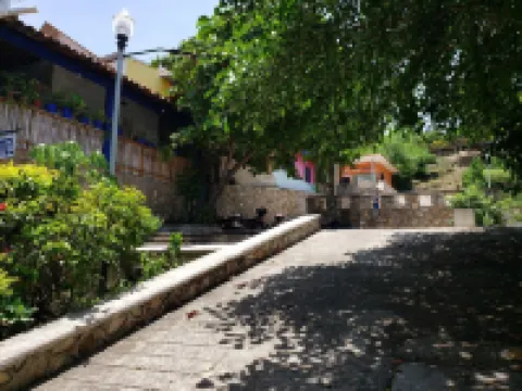 Hotel & Hostal Mayflower