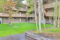 Walk to Main St! Condo w/ Hot Tub & Pool in Frisco - Swimmingpools
