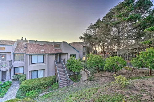 Cliffside Pacifica Hideaway Unbeatable View!