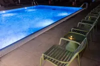 Roxon Desert Arad - Pools