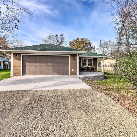 Brand New Cotter Home, Walk to Trout Fishing!