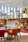 Vibe Hotel Canberra - breakfast