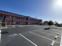 American Inn - Grover Beach - Pismo Beach - parking