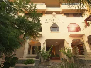The House Boutique Suites