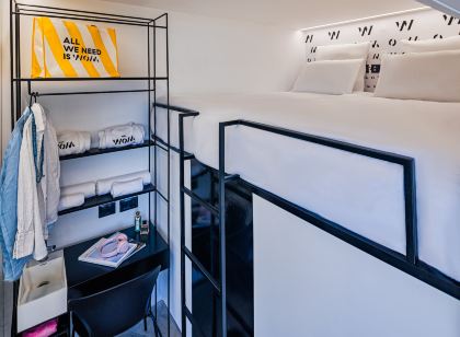 Wom Beach Pod Hotel