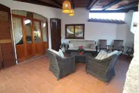 VILLA WITH POOL DEPANDACE AND GARDEN Hotels in Valledoria