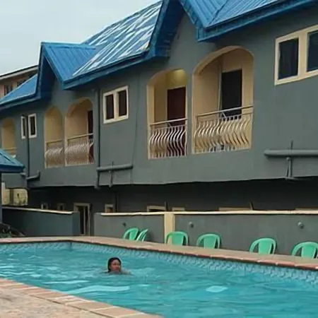 Perfecto Hotel Suites Lounge